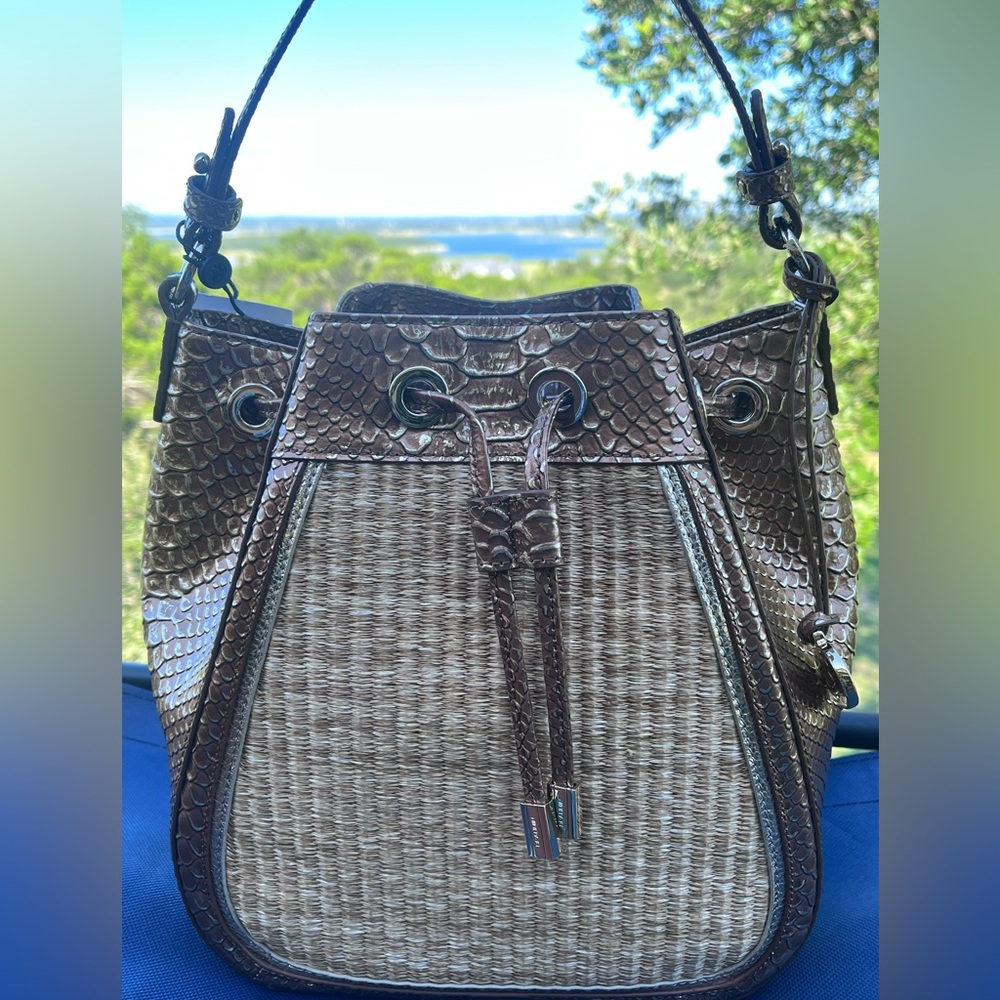 NWT Brahmin Melinda in Honey Brown Sandalwood Bucket Bag